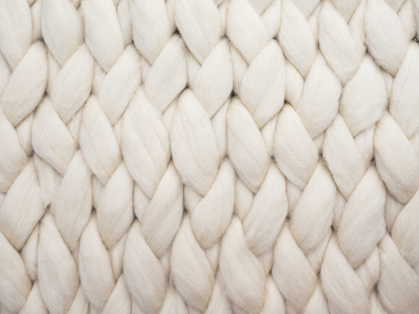 Wool Cotton, ein Raw Yarn von Spoerry 1866, hier weiss geflochten.